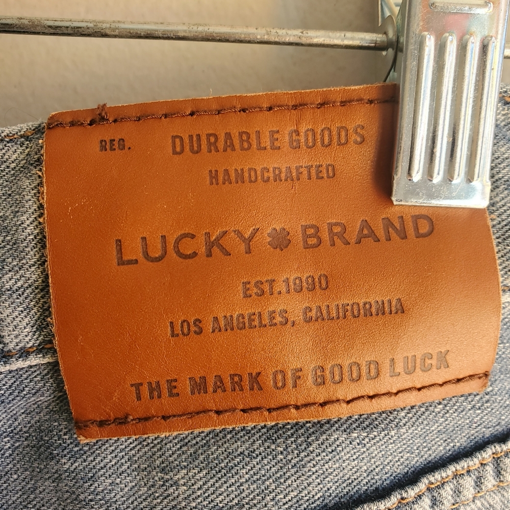 Lucky Jeans - Picture 7 of 7